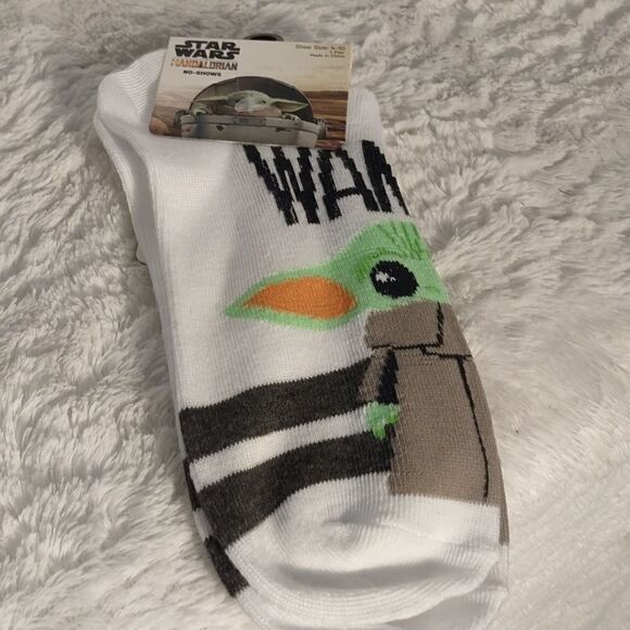 Star Wars Mandalorian "Wanted" Socks - Picture 5 of 5